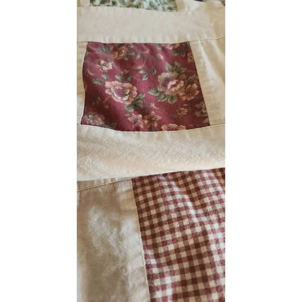 Cottagecore Cotton Quilt Patterned Tablecloth Rust, Green & Ivory 76x108